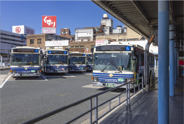 新瑞橋バスターミナル徒歩8分（約840m）